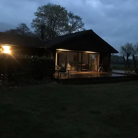 Lugnt Beläget Nära Havet Brenderup