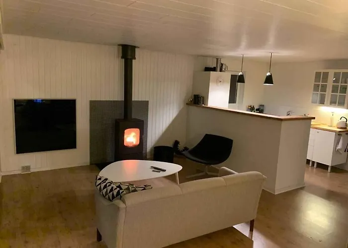 Quietly Located Close To The Sea